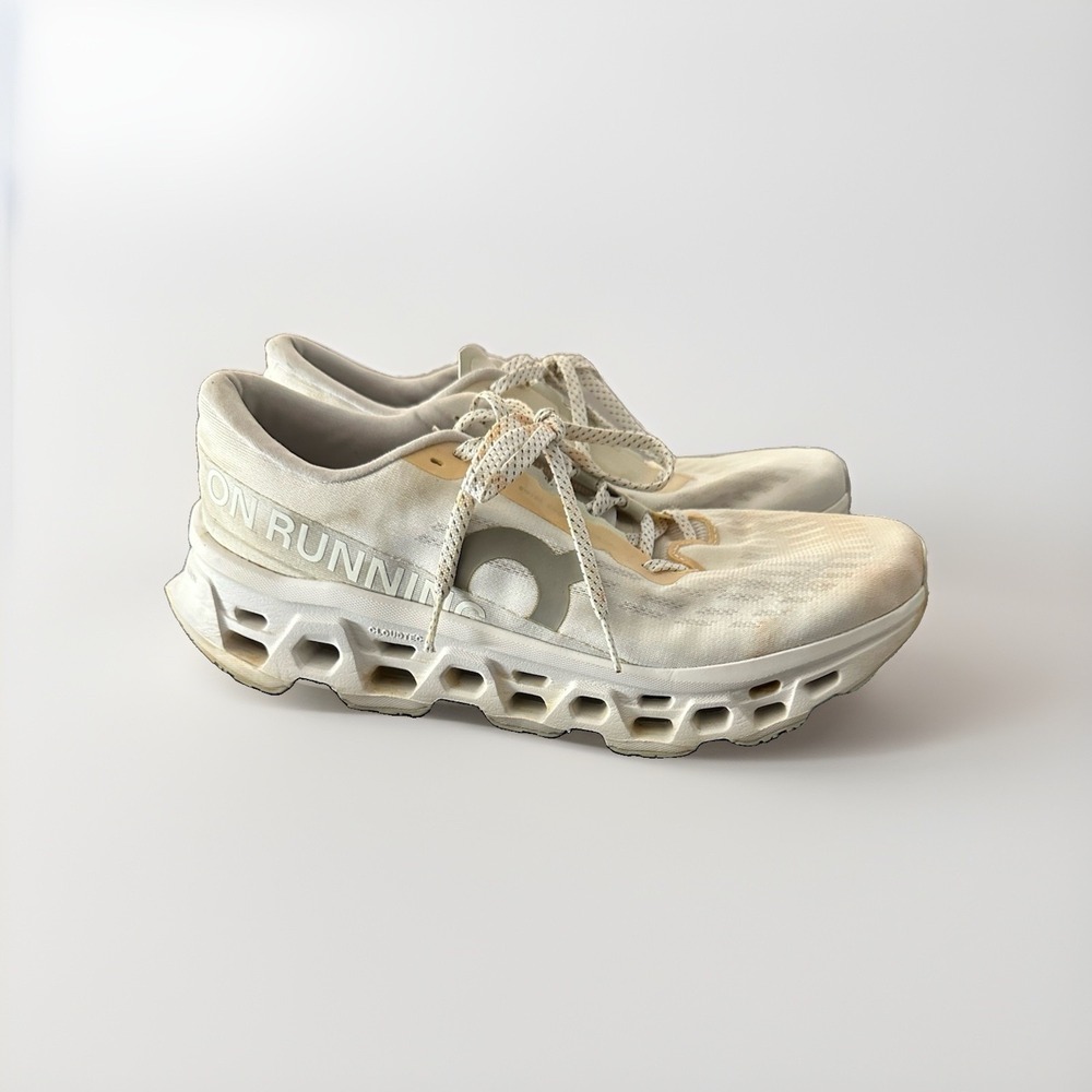Women's On Cloudmonster White Size 11